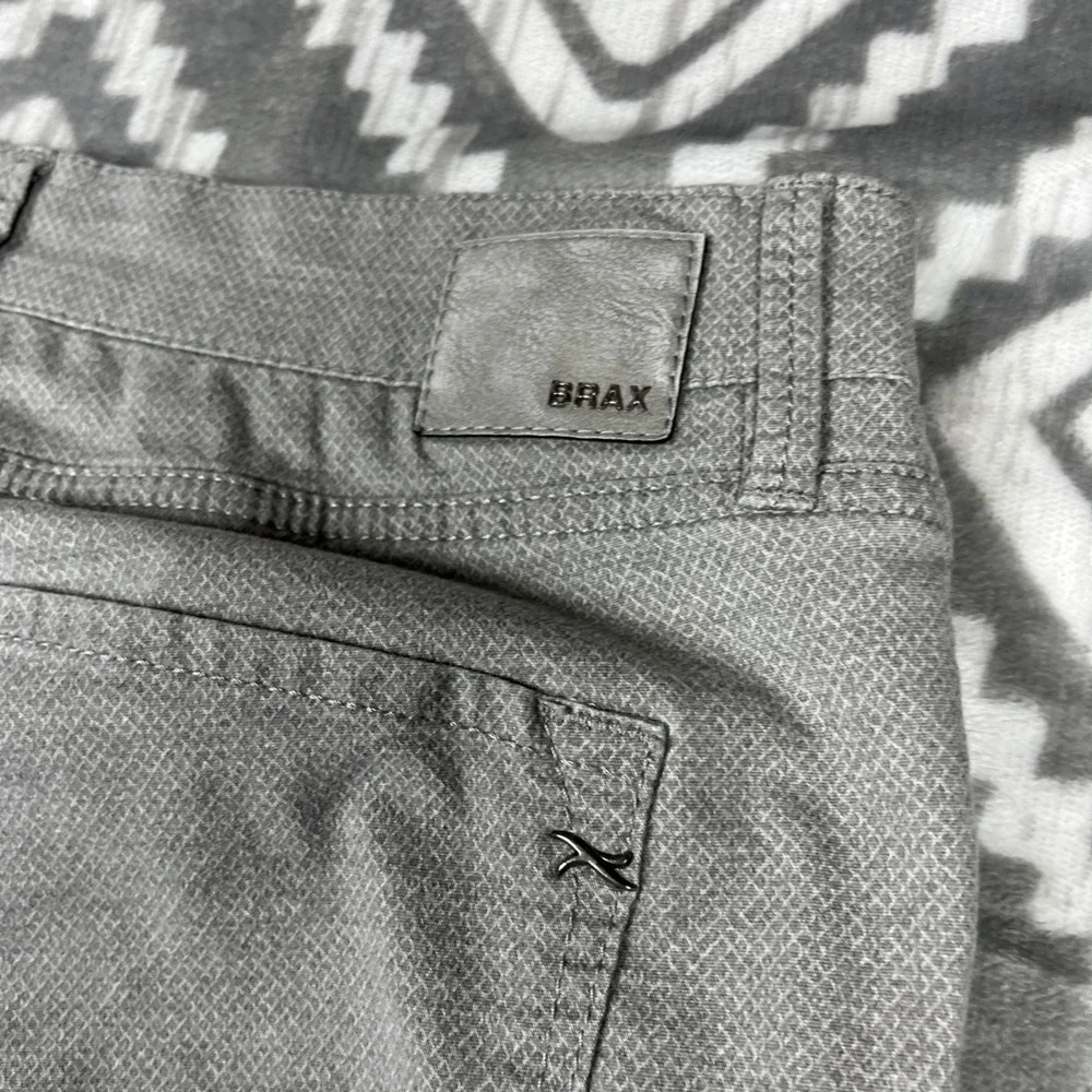 Brax Chuck Modern Fit‎ Chino Pants Mens 35x32 Flat Front Performance Stretch